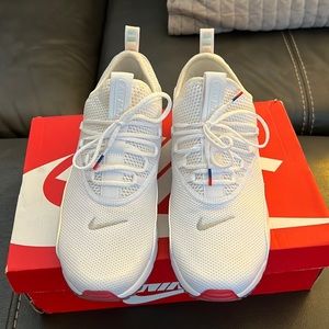 Like New White Nike AirMax 90-EZ for Men. Worn only once with Original Box